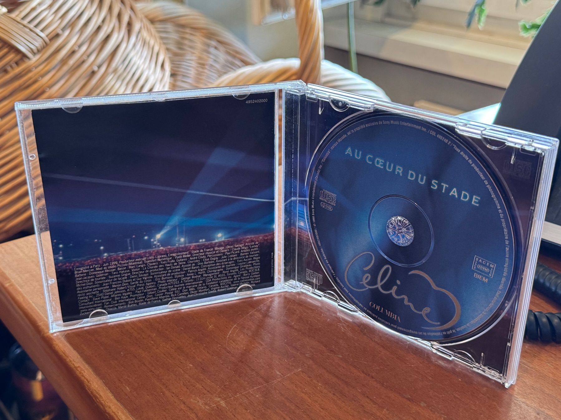 CD: Celine - Au Cœur Du Stade - HG42B – Usato da Küsnacht ZH venduto da swisssales.net 2