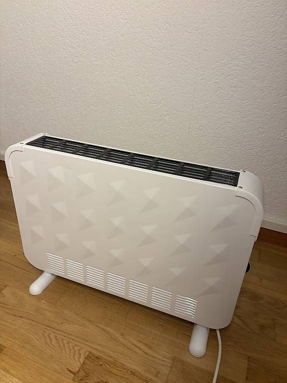 Radiatori: Elektrische Heizung – Usato da Wilen b. Wil venduto da Valerx