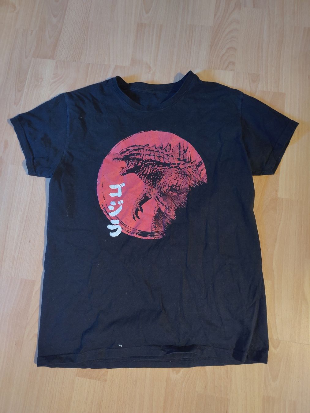 T-shirt: Godzilla Tshirt Unisex S-M – Usato da Bern venduto da clr_g2rj