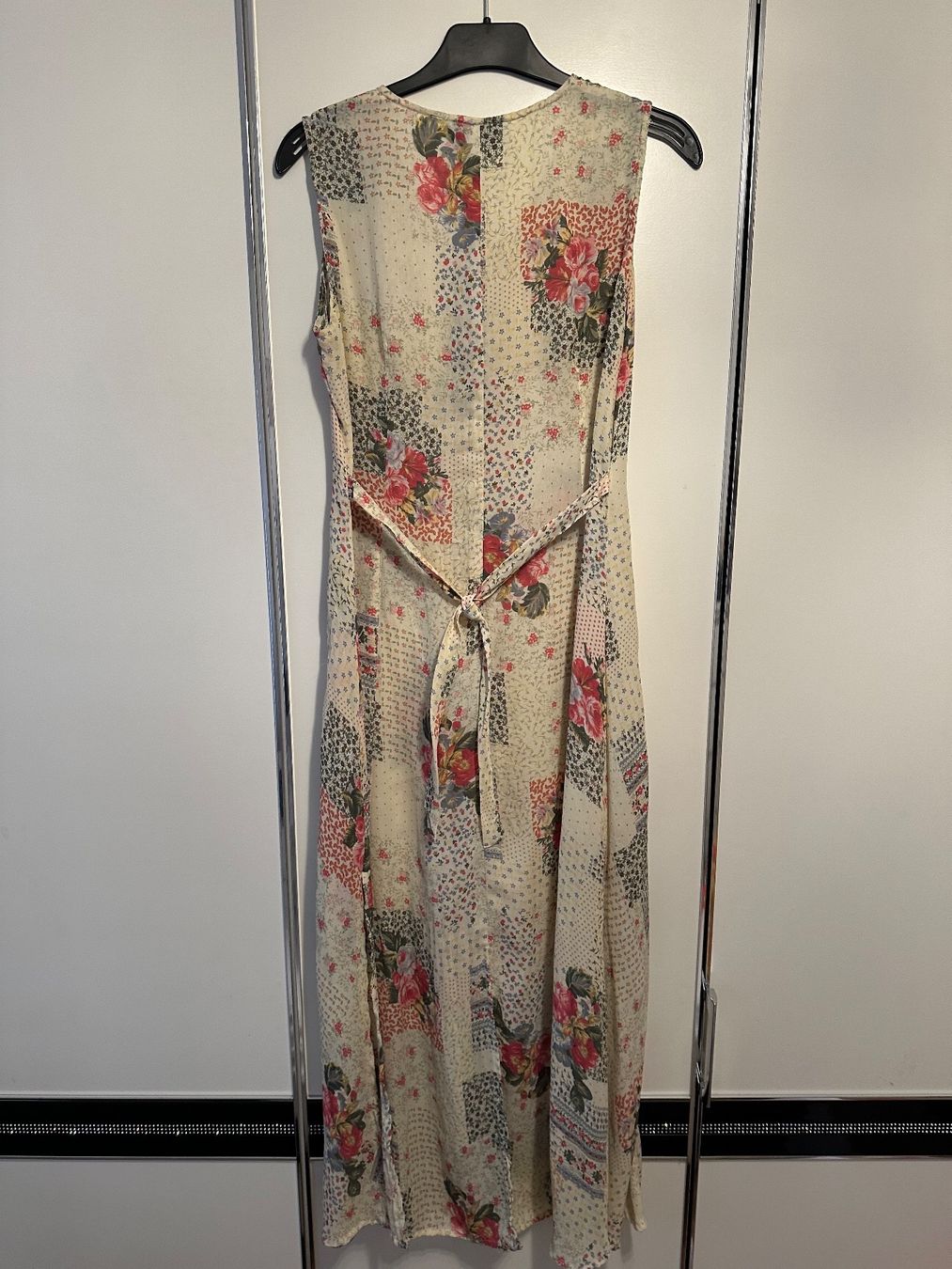 Robes: Damen Strandkleid gr.34 von Raspberry Collection – D'occasion à Pfungen par Outlet64 2