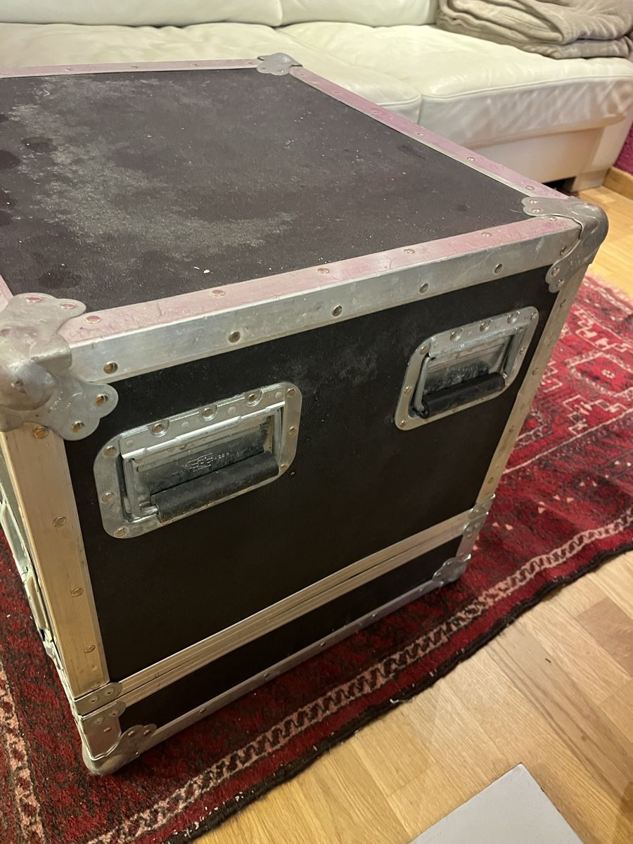 Caisses de transport: Transport Box Case  – D'occasion à Neerach par fuz_8d7l 2