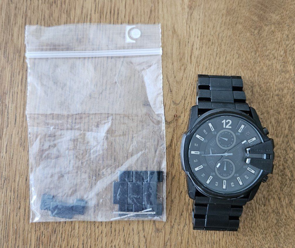 Diesel Orologi: Diesel Master Chief Chronograph DZ4180 – Usato da Chur venduto da dre_7spd