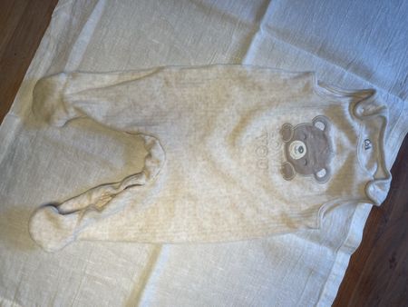 C&A Baby Schlafanzug Gr. 62/2-3M mit Bär-Motiv, ungetragen