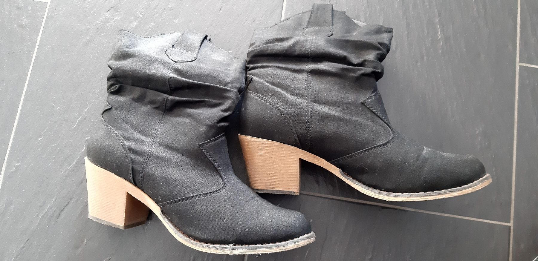 Scarpe da donna: Stiflette in Gr. 41 – Usato da Ftan venduto da StefanCorina 1