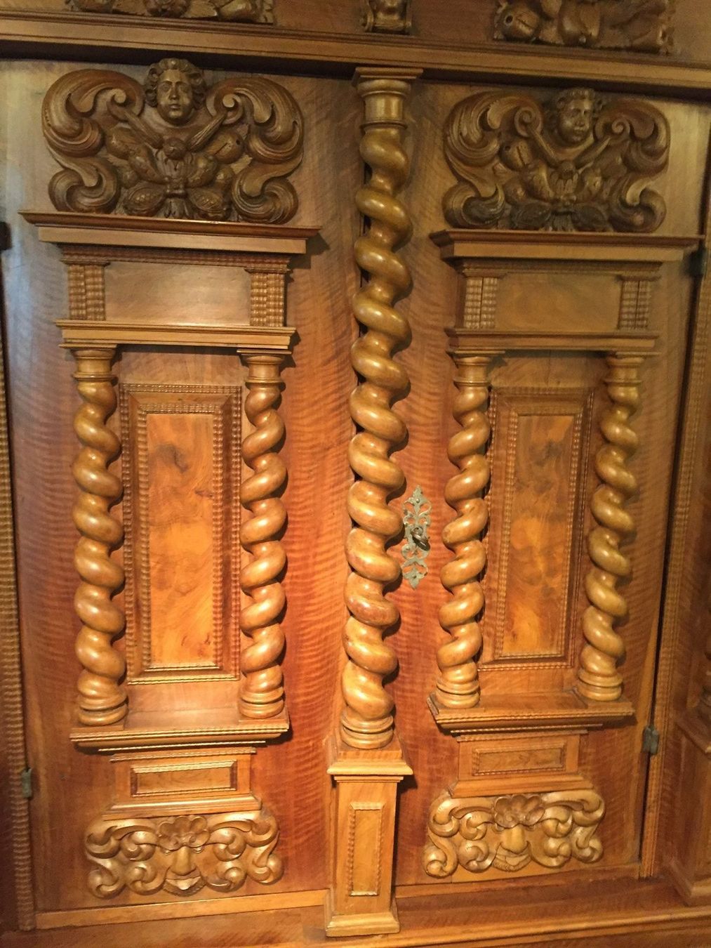 Armadi: Wunderschöner Basler Barockschrank ca 1700 – Usato da Oberwil BL venduto da Nikki13