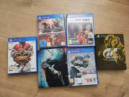 Collection of video games 