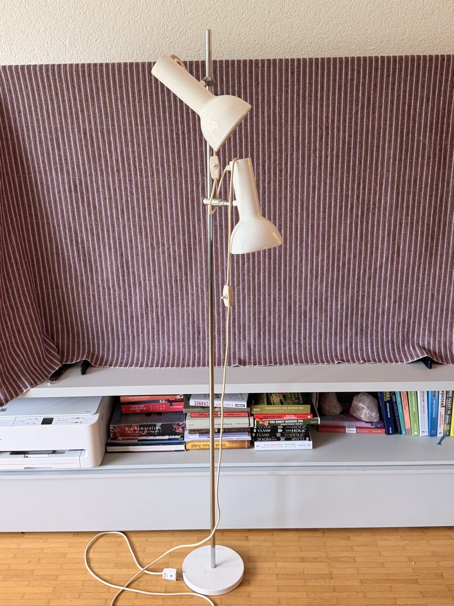 Lampes: Vintage Stehlampe Weiss – D'occasion à Laupen BE par Lisafurby