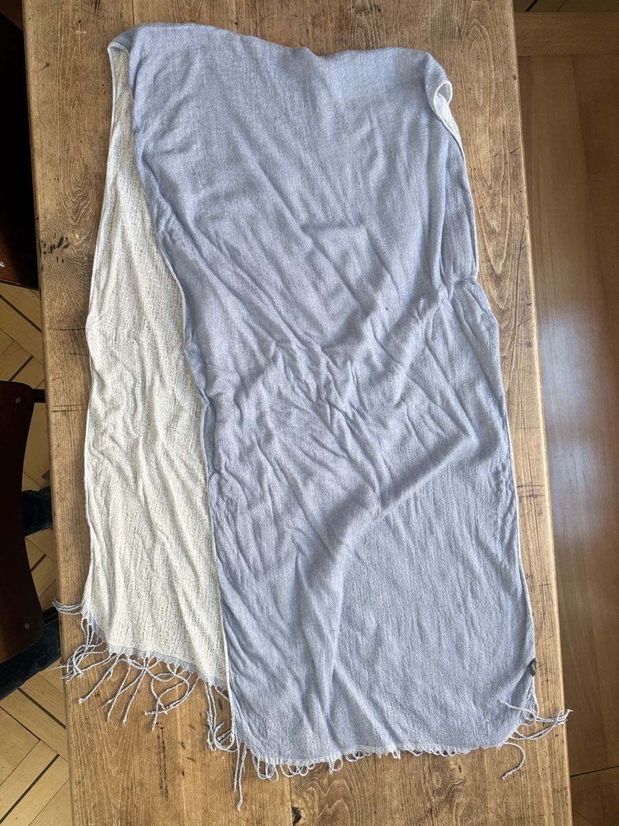 Foulards, Tücher & Schals: Blauer zweifarbiger Viskoseschal – Gebraucht aus Zürich von m.y.r. 2