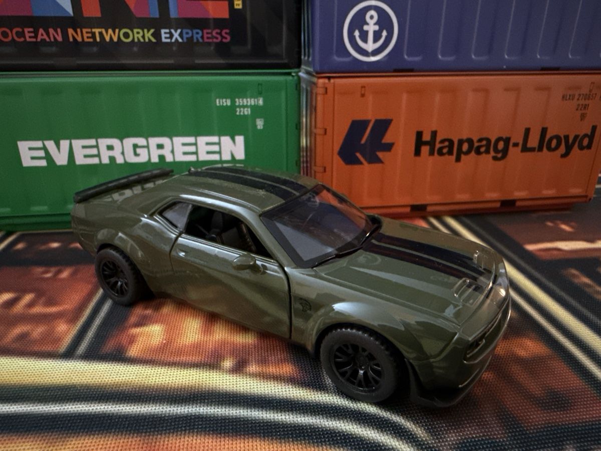 Dodge Modellautos: Dodge Challenger SRT Jailbreak  grün  – Neu (gemäss Beschreibung) aus Basel von Zomeg 5