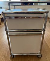 USM Haller Rollcontainer / Rollkorpus weiss/lichtgrau