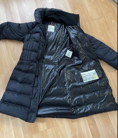 Joli manteau Moncler - Taille 3