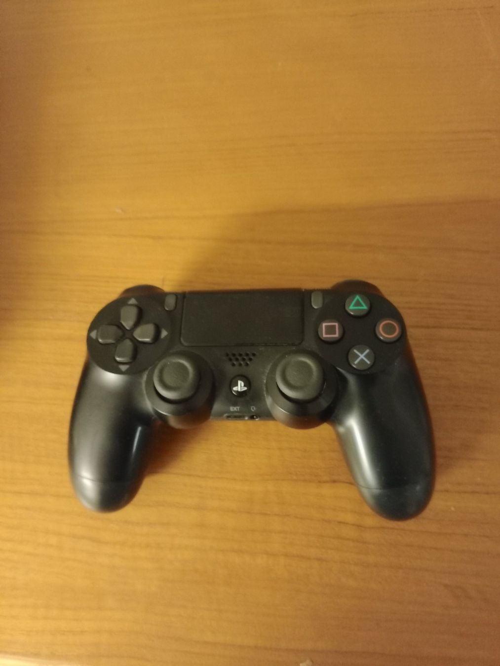 Sony Konsolen: PS4 500 GB und Controller plus Ea 27 – Gebraucht aus Rorschach von metzgera1 1