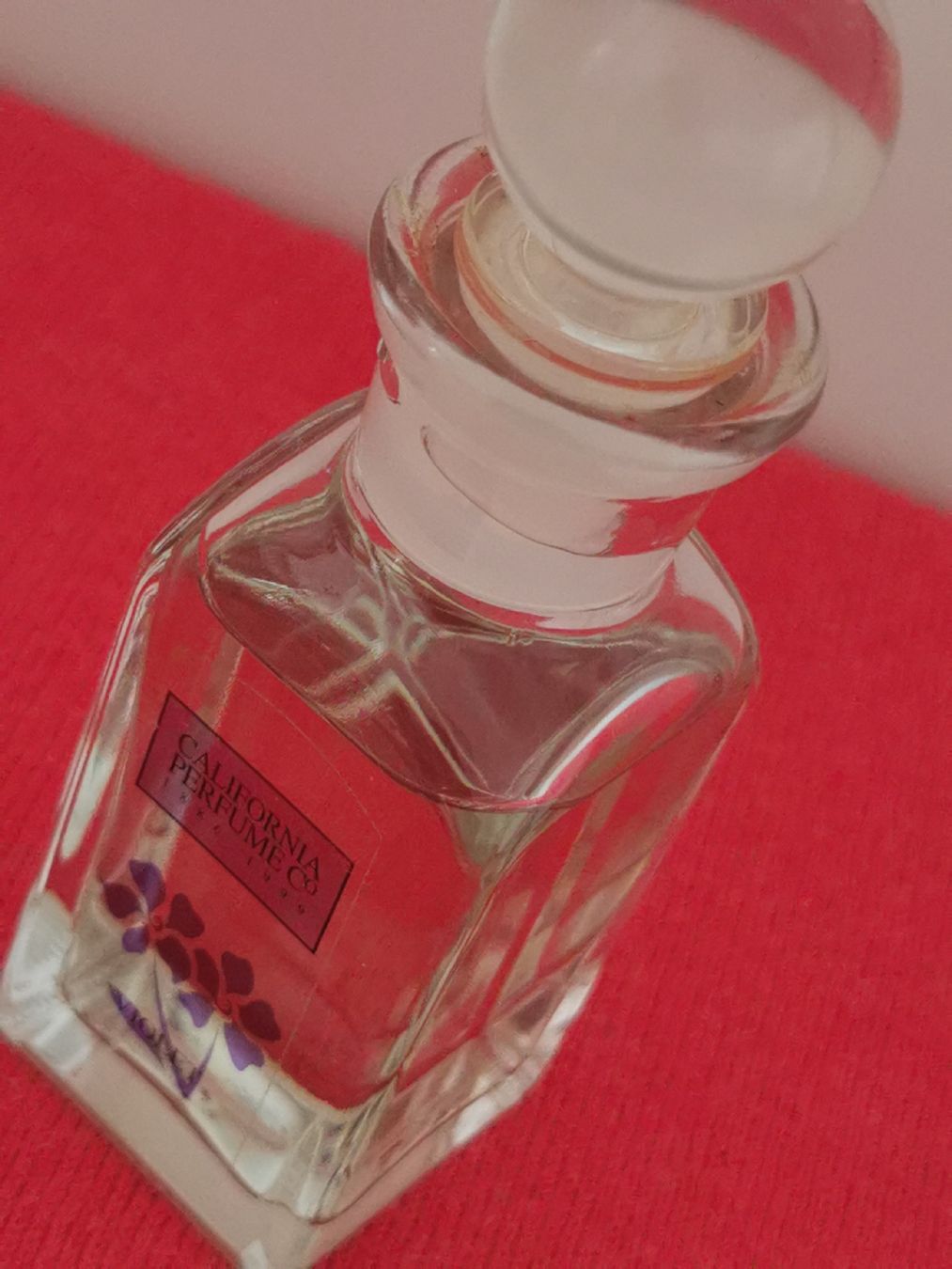 Profumi & Eau de Toilette: California Perfume by Avon 1 Oz. Violet – Usato da Schlieren venduto da vlalif 2