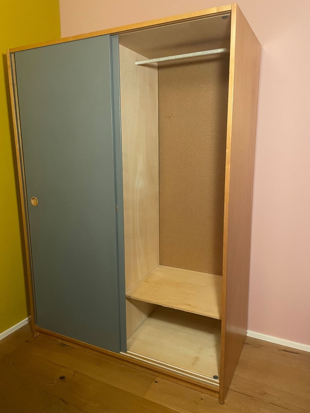 Schränke: Schrank (Schweizer Designklassiker), Wohnhilfe, 60er – Gebraucht aus Mittelhäusern von Danbet 2