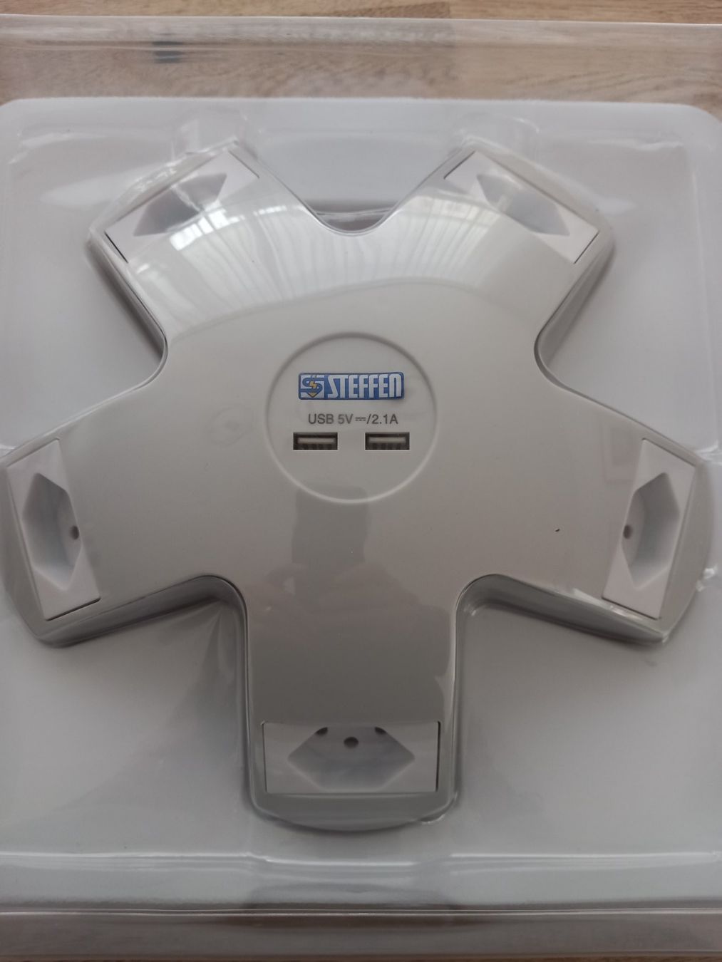 Stecker: Steckdoseverteiler 5x T13 und 2x USB – Neu und originalverpackt aus Thun von Beas-Allerlei 1