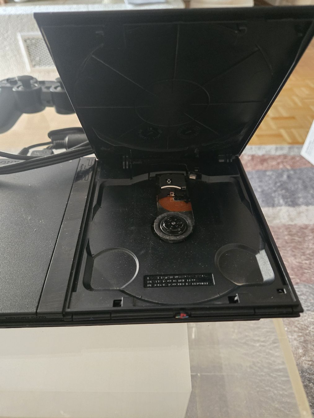 Sony Console: PS2 Slim + Wireless Controller (3rd party) – Usato da Bussigny venduto da Kfdlt 1