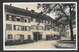 Baden Hotel Blume mit altem Auto