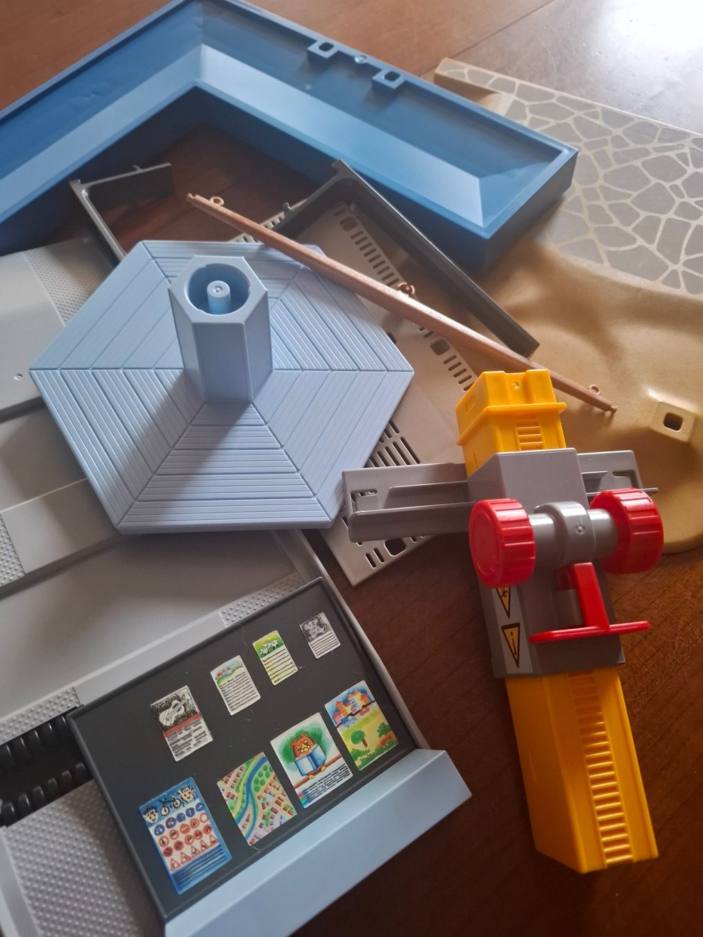 Playmobil Giocattoli: Playmobil Varieta' di pezzi  usati – Usato da Viganello venduto da sor_dcq8 1