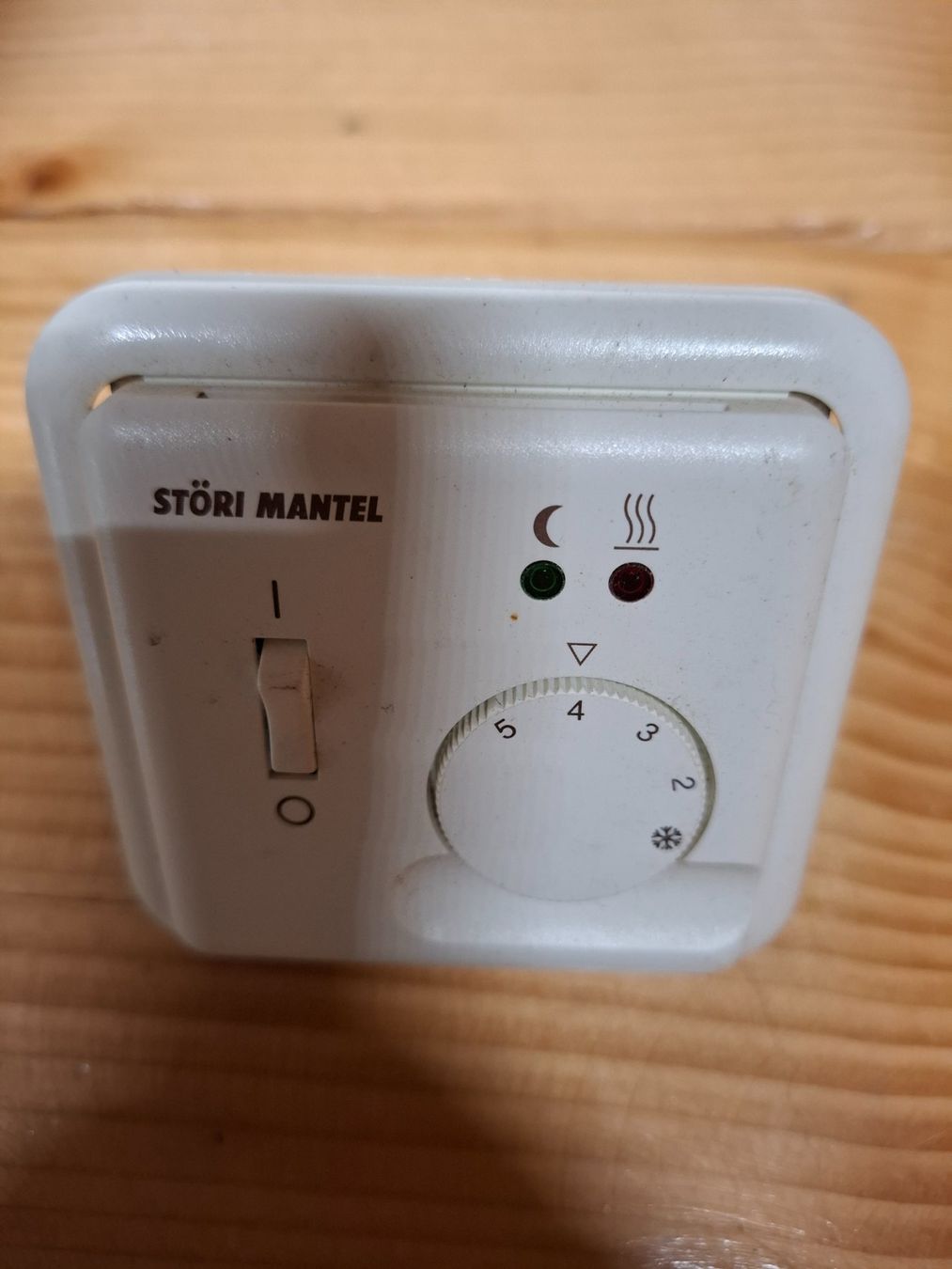 Interruttori: Raumthermostat Eberle mit Bodenfühler – Usato da Steg im Tösstal venduto da LARO14
