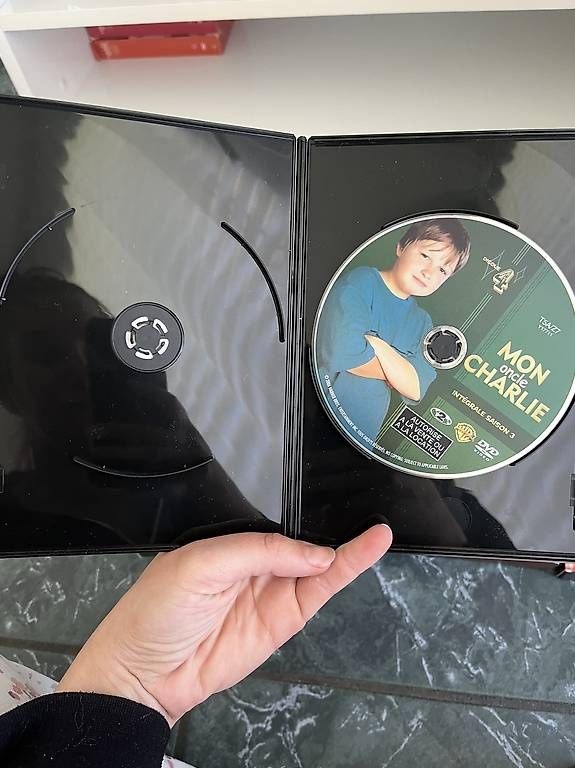 Tutti i DVDs: Mon oncle Charlie – Usato da St.-Leonard venduto da Natross 1