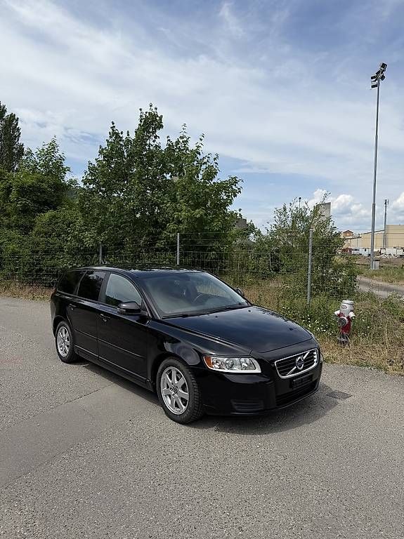 Automobili: Volvo V50 1.6 Diesel – Usato da Koblenz venduto da adoo123 2