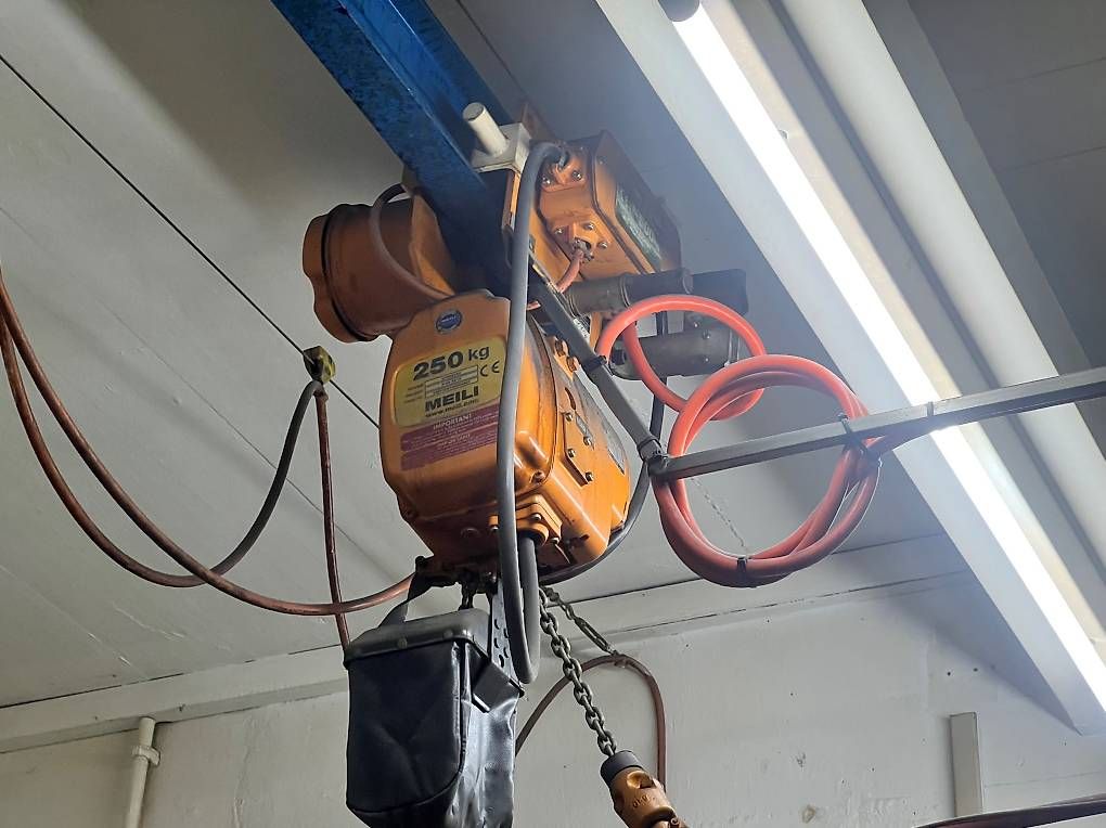 Paranco multiuso: Elektro Kettenzug Meili – Usato da Hünenberg venduto da Ellems