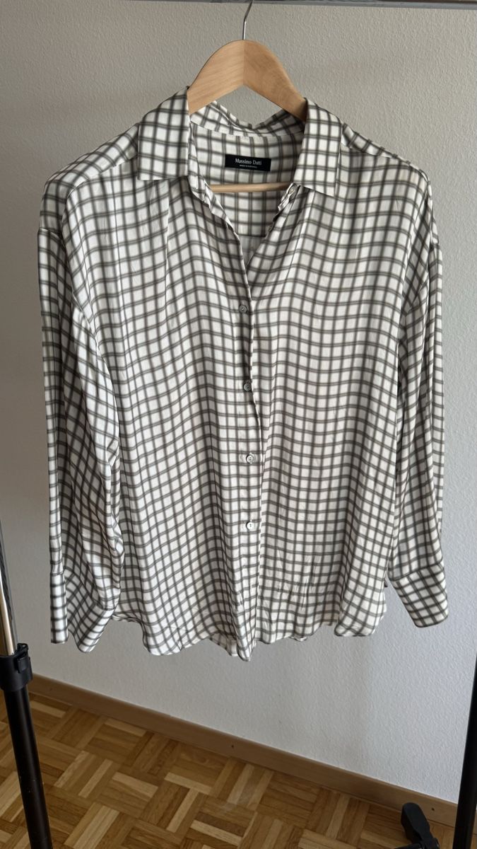 Massimo Dutti Camicette:  Massimo Dutti Hemd aus 100 % Viskose. Neu – Nuovo (secondo la descrizione) da Schaffhausen venduto da R_Muzh 1