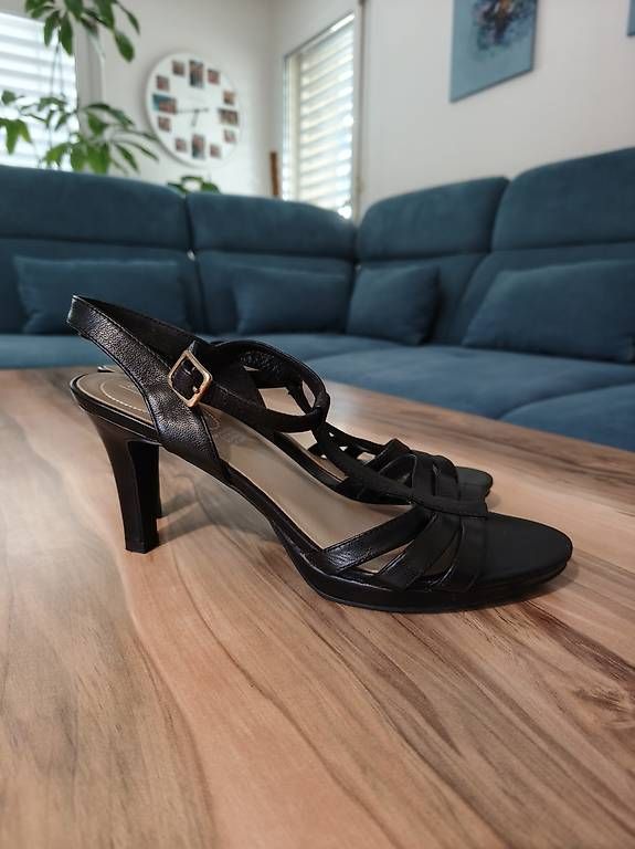 Chaussures femmes: Heels  – D'occasion à Kaisten par lys_zzy8