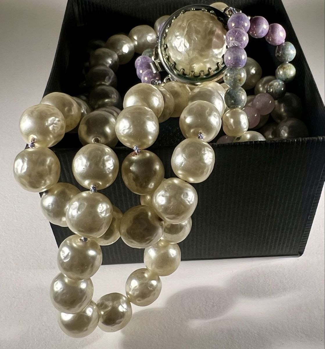Ketten: Collier de perles vintage double rangs à gros fermoir – Neu (gemäss Beschreibung) aus Genève von DELIRBEADS 6