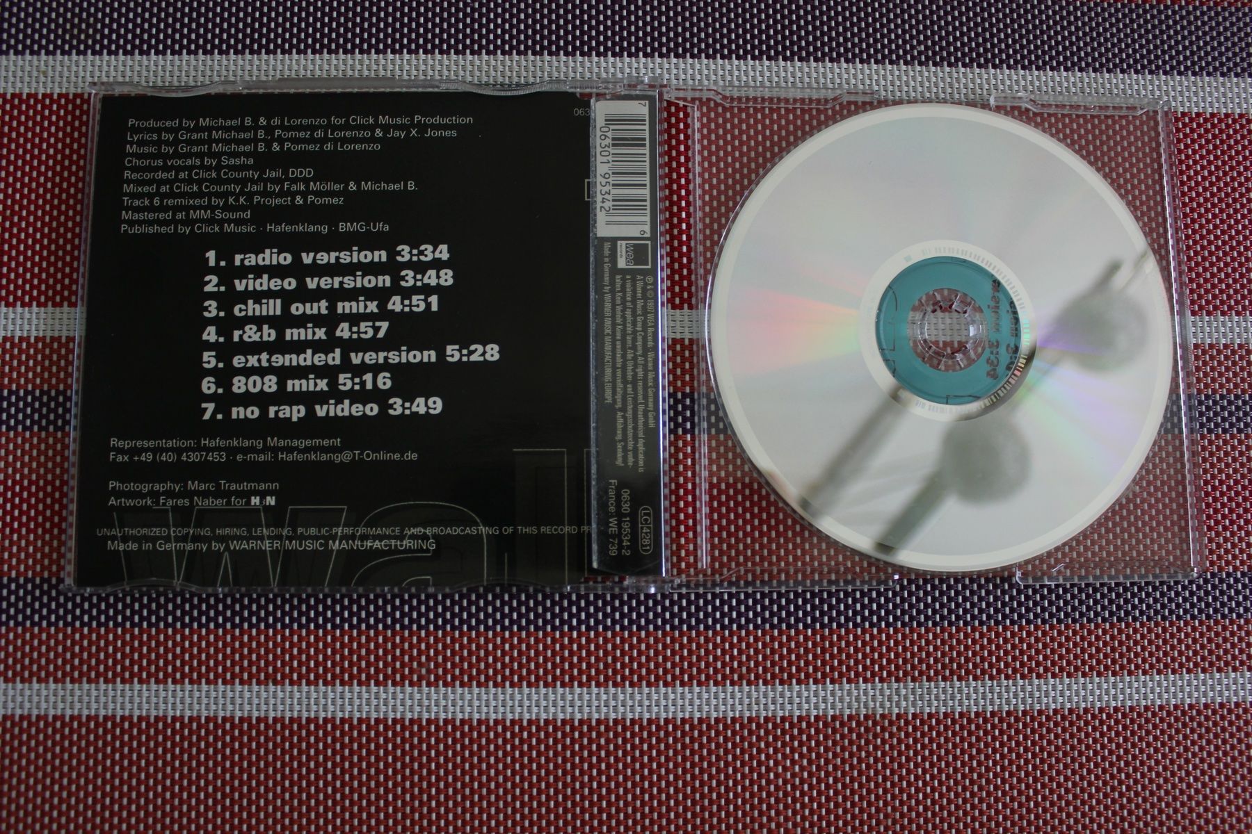 CDs: Young Deenay - Walk On By >Maxi CD – Gebraucht aus Geroldswil von CD-Verkauf-2022 1