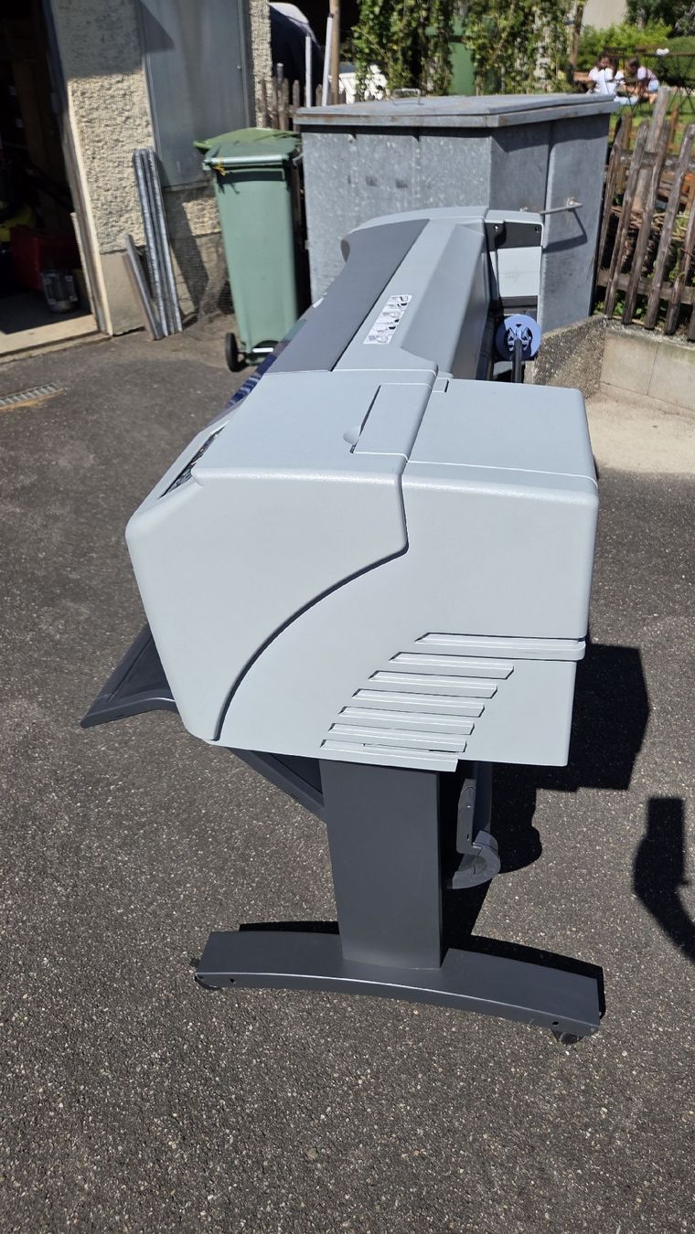 Hewlett Packard Imprimantes: HP Designjet 500 Plus inkl. Zubehör – D'occasion à Rickenbach Sulz par Kodachrom 8