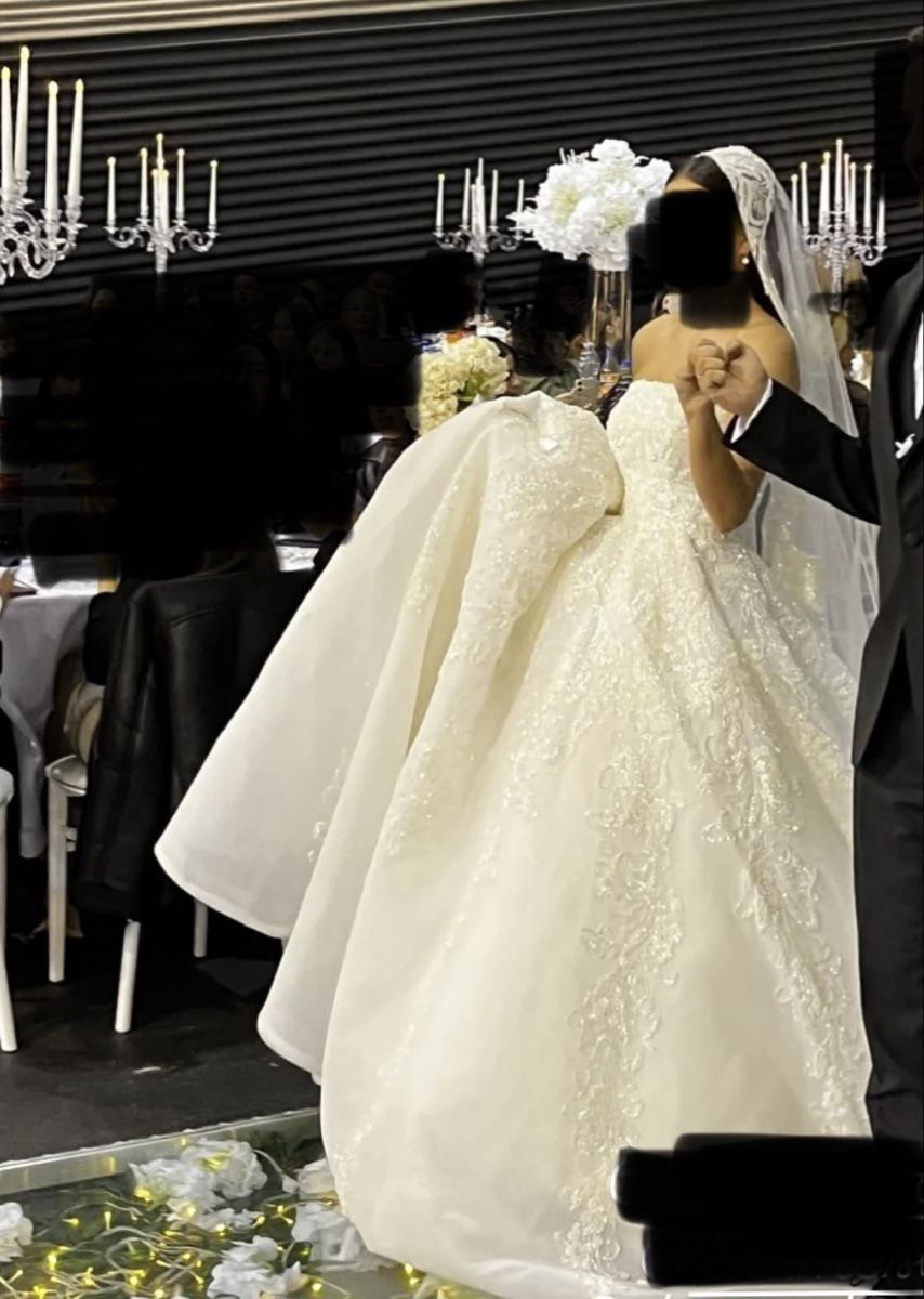 Vestiti: Individuell angefertigtes Brautkleid – Usato da Balgach venduto da fad_jb55