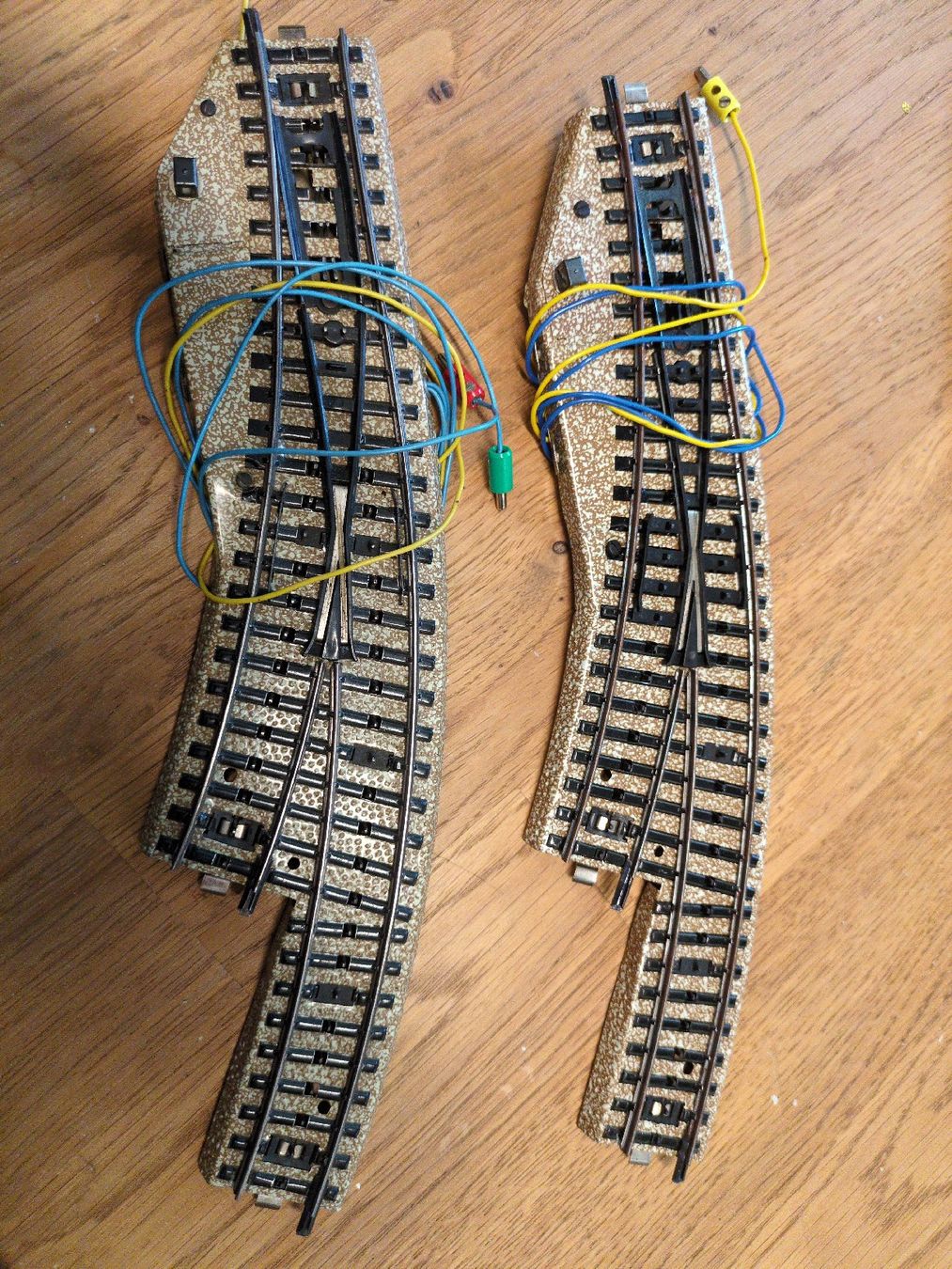 Märklin Trains électriques: 2x Märklin Bogenweiche – D'occasion à Gommiswald par Rapher