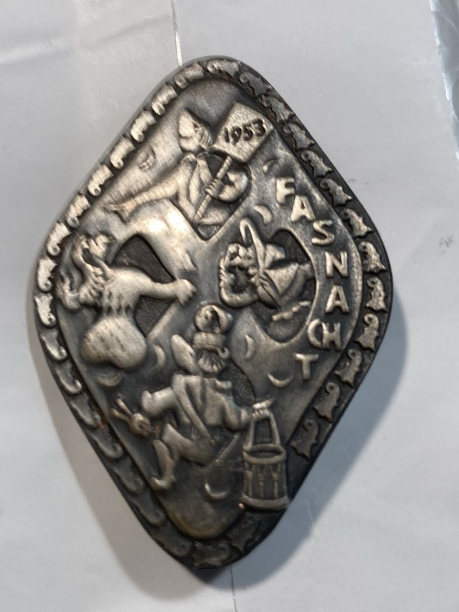 Basler Placchette & Badge: Basler Blaggedde Silber 1953 – Usato da Schneisingen venduto da Drehdreher