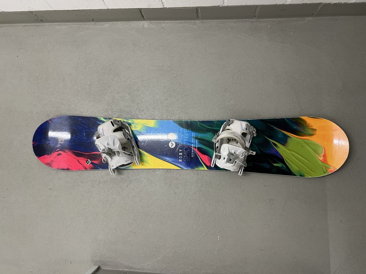 Roxy Board: Coolest snowboard on earth Roxy Banana Smooth EC2 + bindings – Usato da Watt venduto da rmt07 4