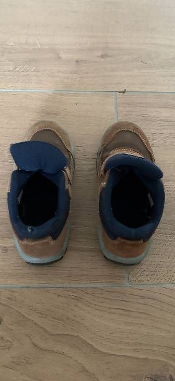 Schuhe für Jungen: Shuhe  – Gebraucht aus Basel von Frani010 2
