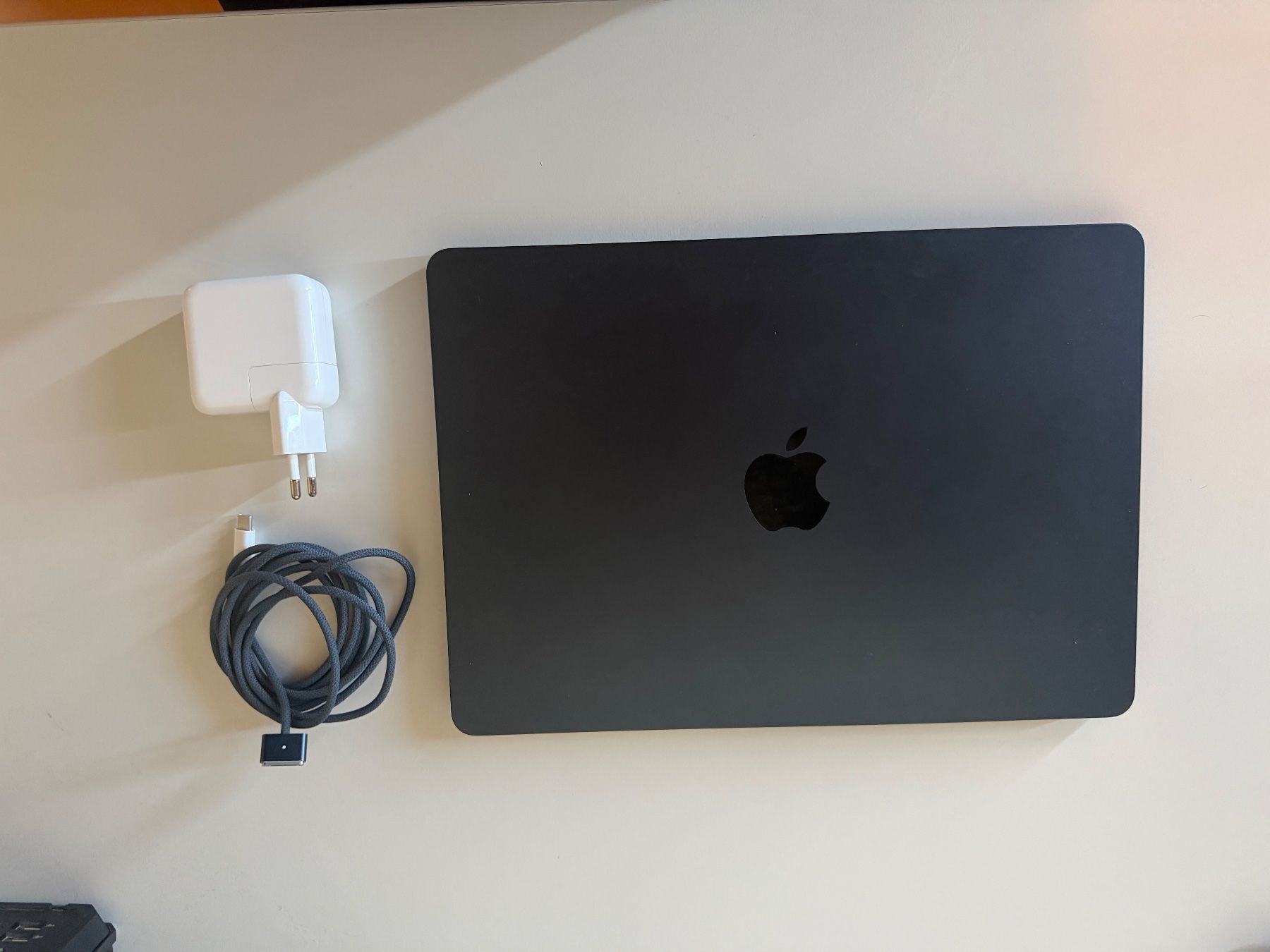 Apple Notebook: MacBook Air 13 2025 – Usato da Rüschlikon venduto da fku_ry95