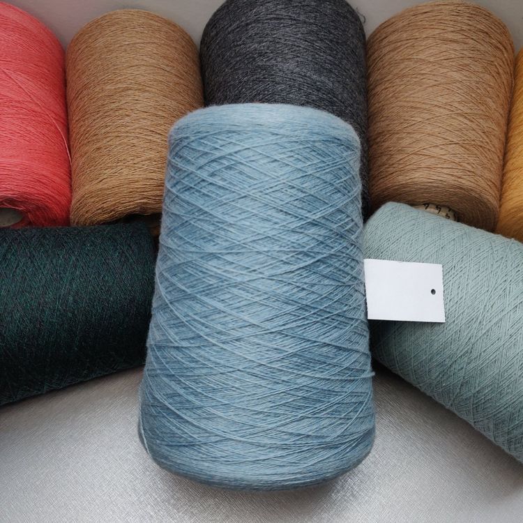 Seiden-Kaschmir Garn – 55% Seide, 45% Kaschmir, 365 M / 55 G, Zum Stricken & Häkeln