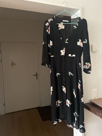 Dress Reformation viscose size 2