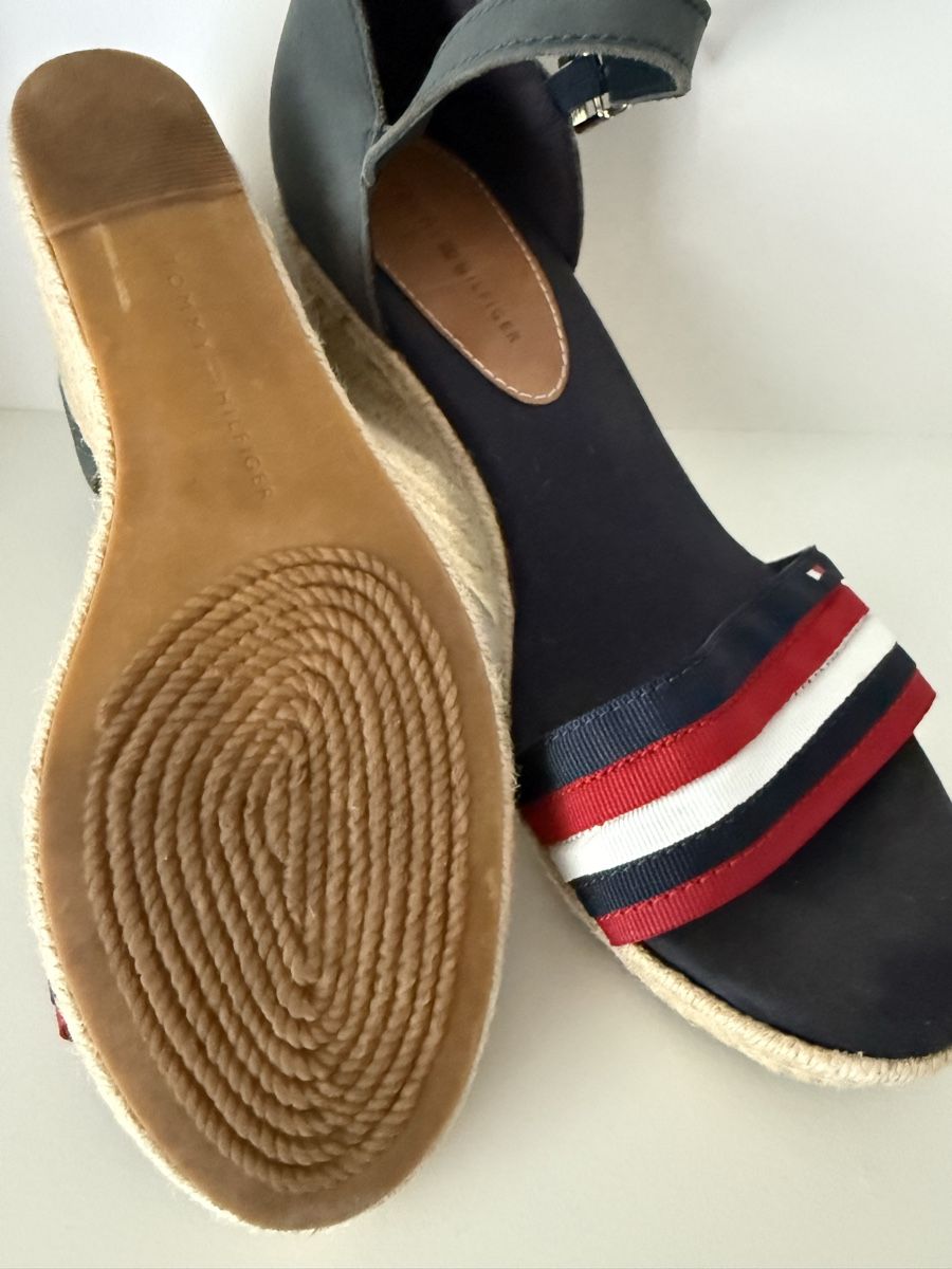 Tommy Hilfiger Scarpe da donna: Tommy Hilfiger Sandalen Grösse 40  – Usato da Meggen venduto da edwardcallan 6