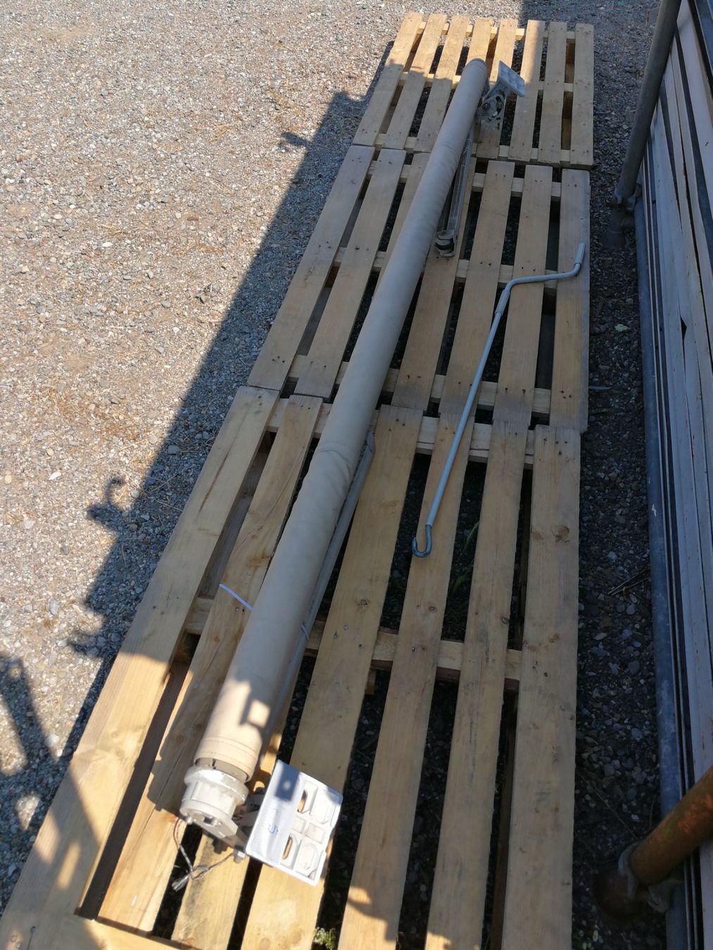 Tende da sole: Sonnenstore  mit Handkurbel – Usato da Spreitenbach venduto da Space_X 6