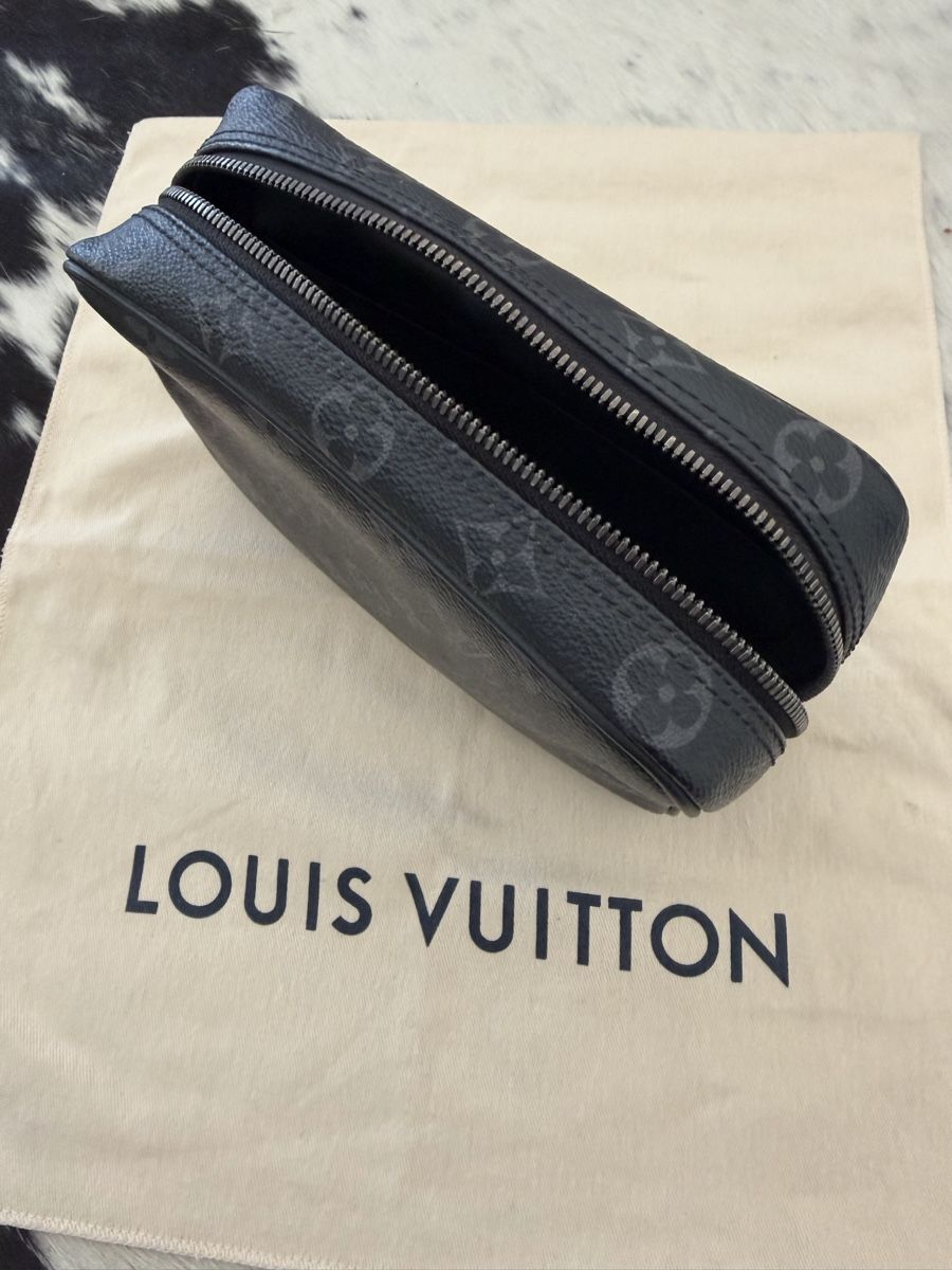 Louis Vuitton Custodie per cosmetici: Louis Vuitton Trousse Noire – Nuovo (secondo la descrizione) da Bulle venduto da Re-a-loved 4