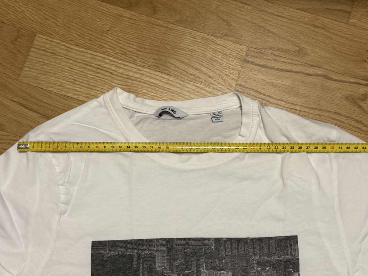 T-Shirts: T-shirt Only and Sons taille M – Gebraucht aus Sierre von MeJC_3960 2