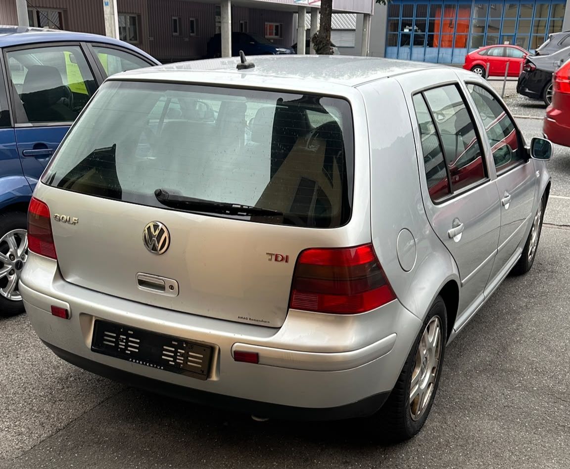 VW Automobili: Automat Diesel – Usato da Bendern venduto da Kasva-cars0571 1
