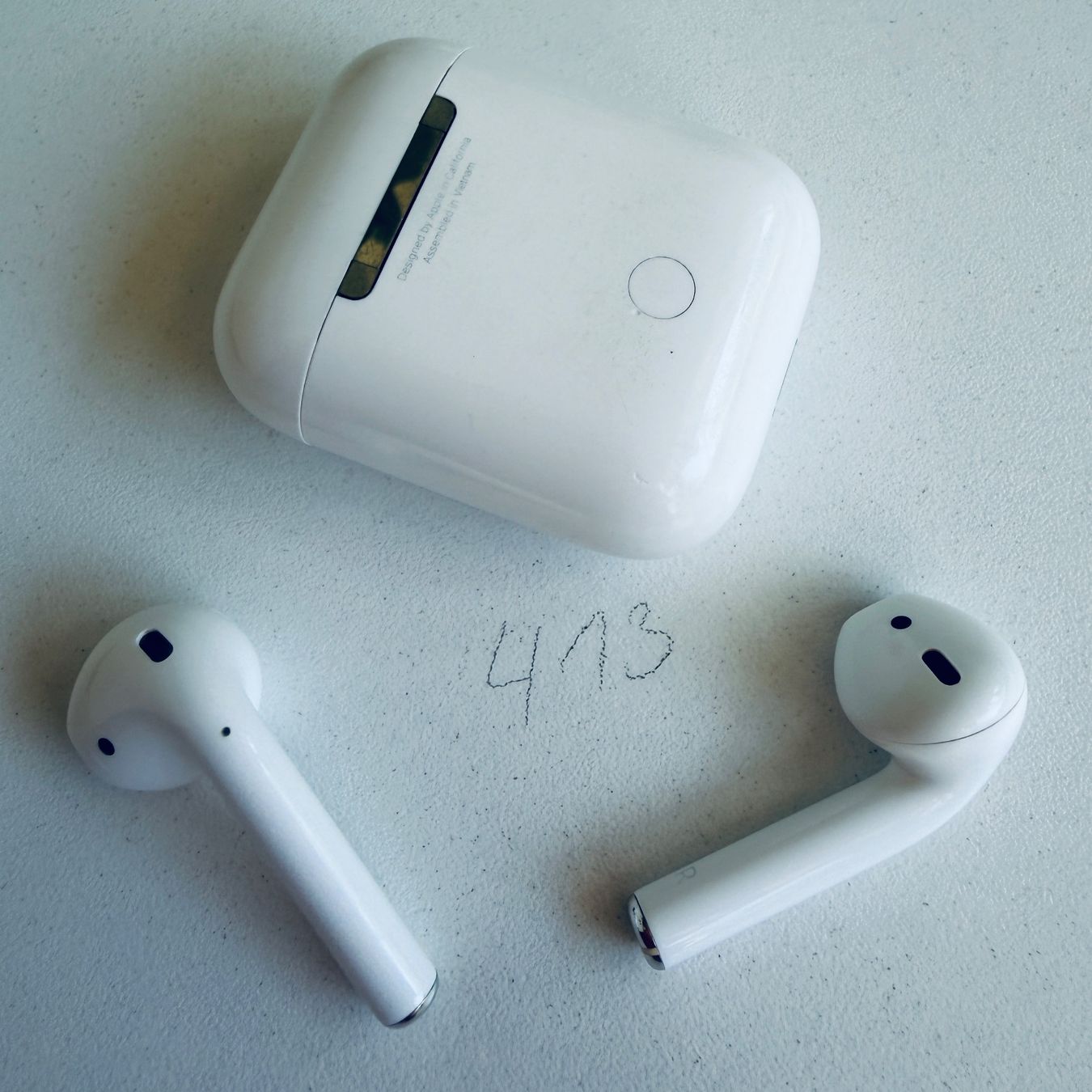 Apple Kopfhörer: Original Apple AirPods 1 Gen. Wireless Kopfhörer & Case – Gebraucht aus Basel von MY.AIRPODS.SHOP 5