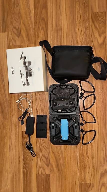 RC Modellbau: Drone DJI Spark + accessoires – Neu und originalverpackt aus Vessy von Butty73