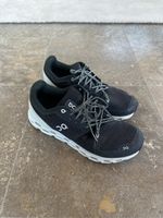 On Cloud Herren Laufschuhe Gr. 46 Schwarz sehr guter Zustd.