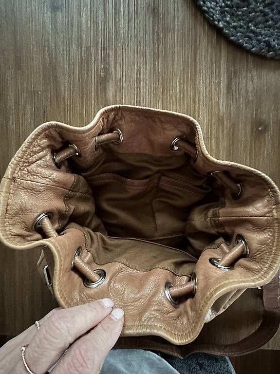 Altro in  Abbigliamento & Accessori: Umhänge Tasche Braun Leder – Usato da Beringen venduto da Sternli650 2