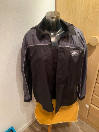 Regenjacke mit abnehmbarer Kapuze Grösse L