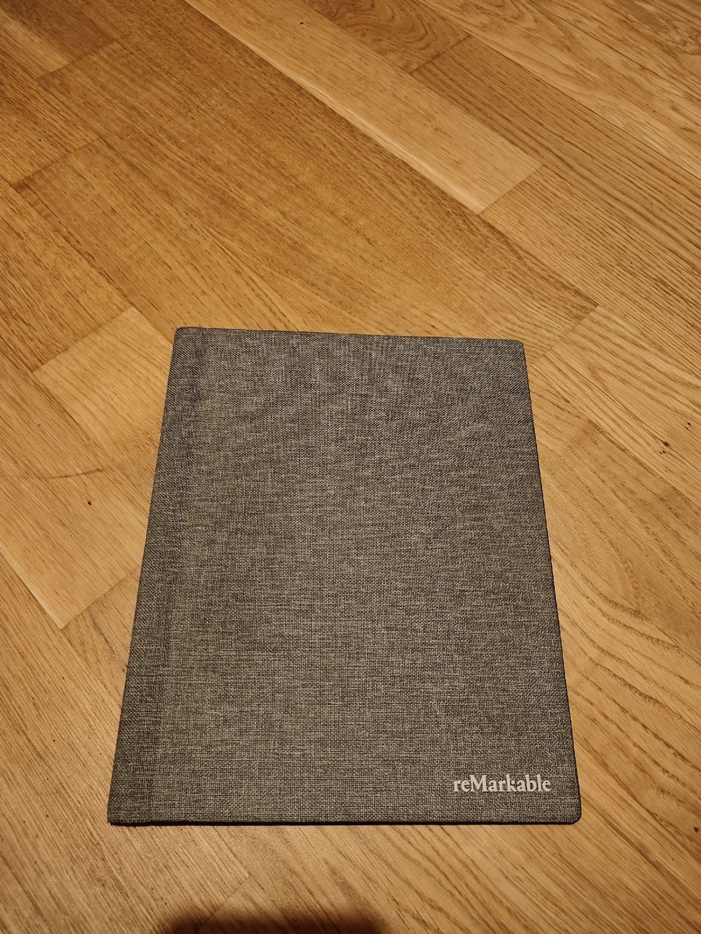 reMarkable Covers & Borse: reMarkable 2 Book Folio grey (Hülle) – Usato da Volketswil venduto da huzh 1